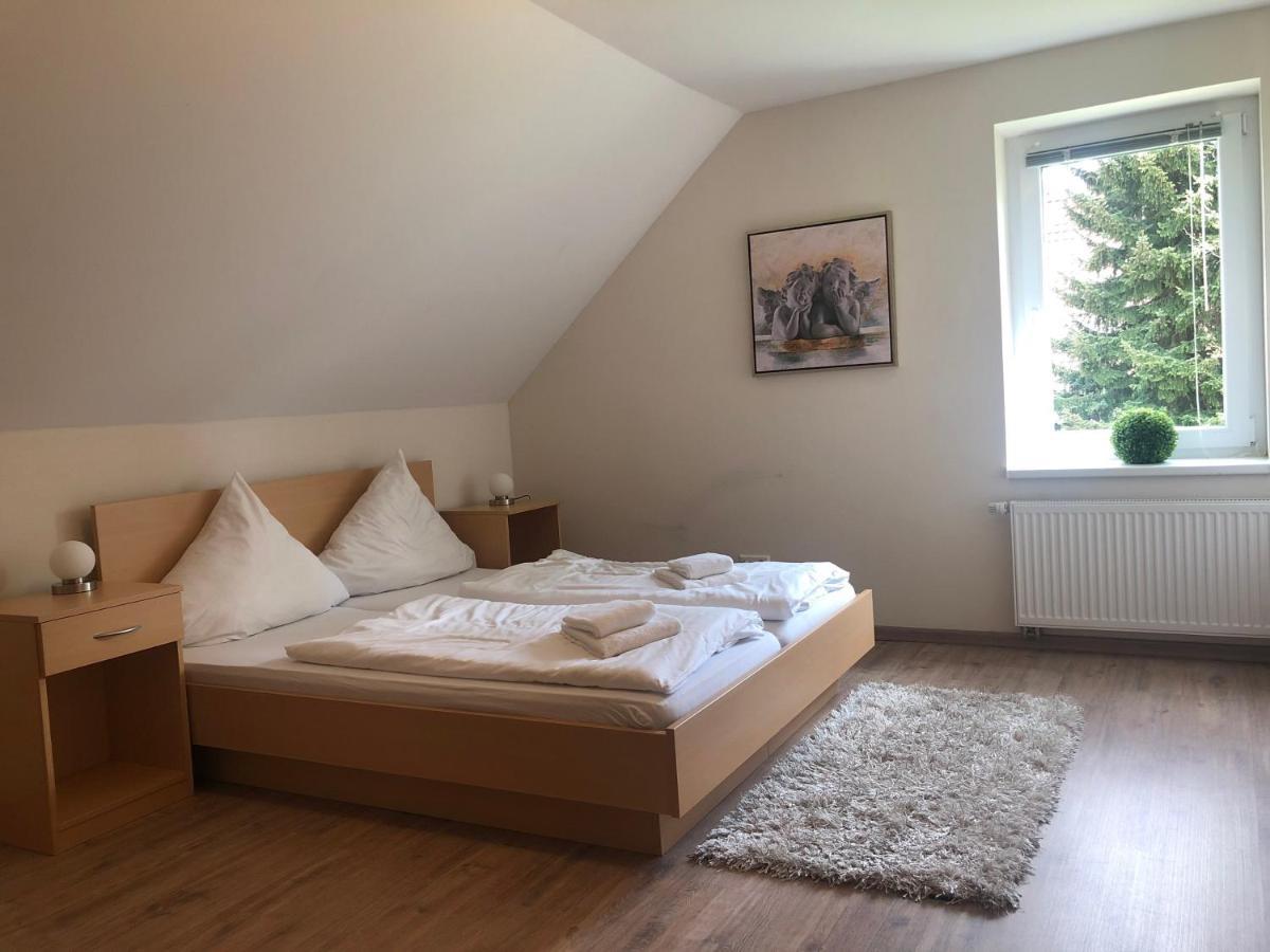 Bernsteinsee Ferienwohnungen Und Apartments Sassenburg Bagian luar foto