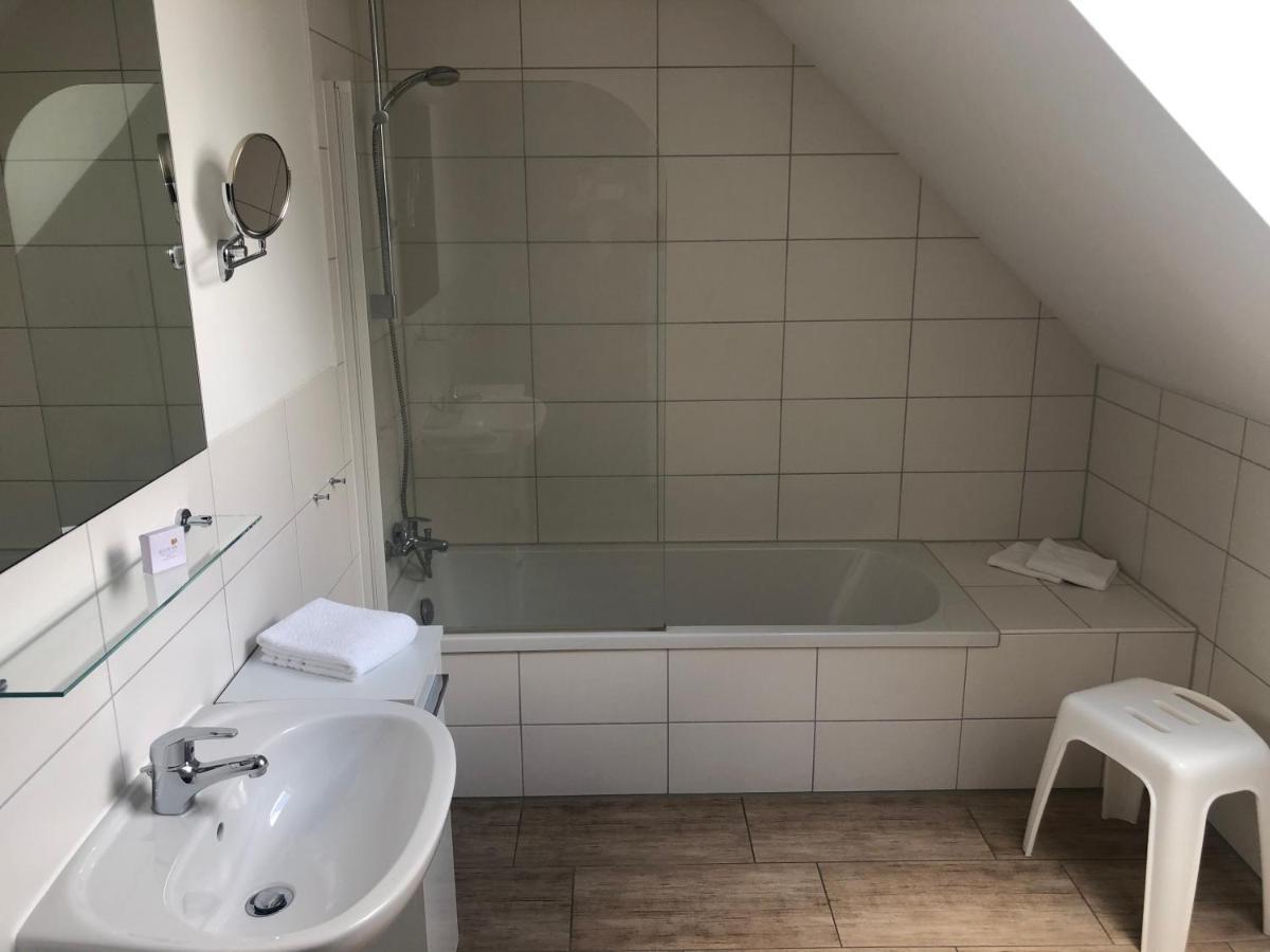 Bernsteinsee Ferienwohnungen Und Apartments Sassenburg Bagian luar foto