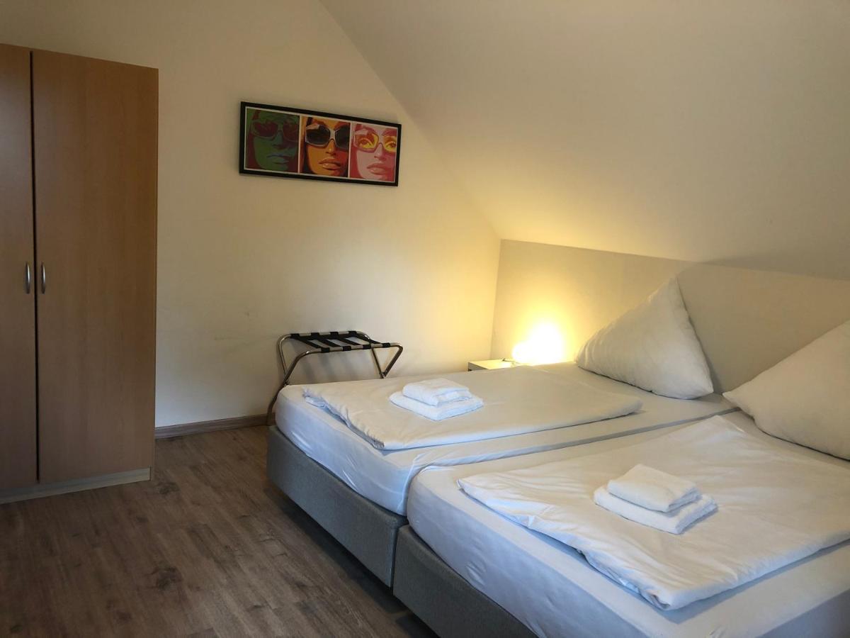 Bernsteinsee Ferienwohnungen Und Apartments Sassenburg Bagian luar foto